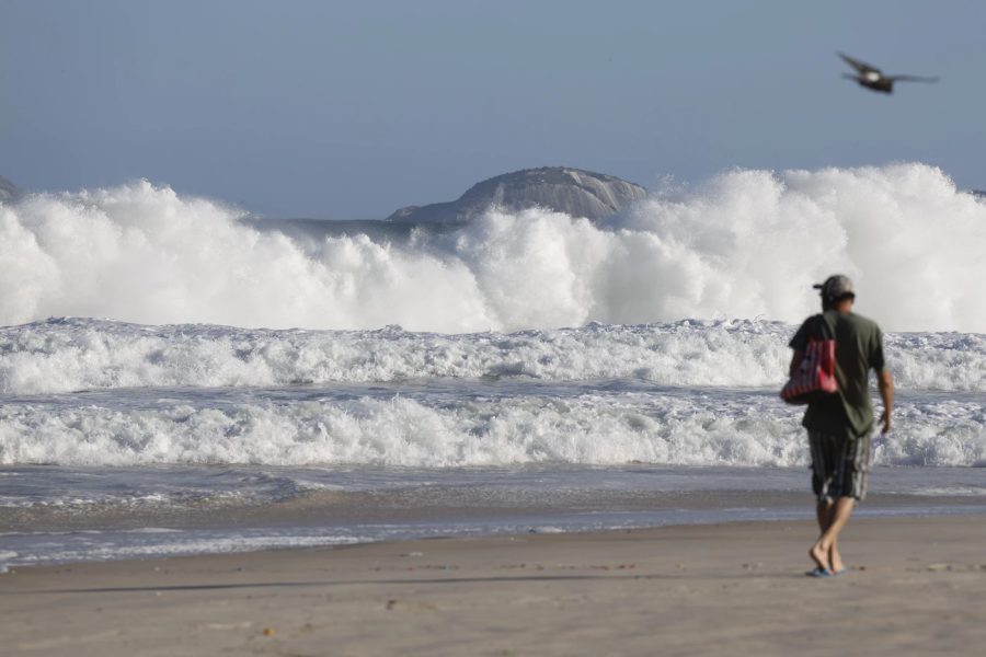 O mar cresce e o Brasil pode afundar com um presidente negacionista