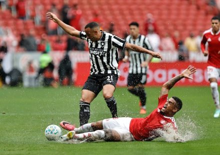 Análise: Botafogo sobra em apatia, e falta de combatividade marca derrota para o Internacional