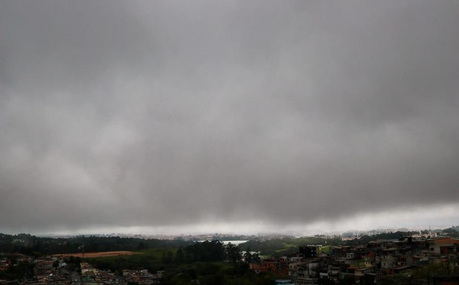 Chuva volta a ganhar força no Sul e Sudeste; veja previsão do tempo