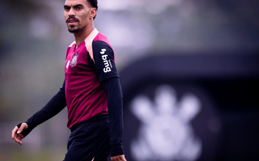 Clima em elenco do Corinthians tem choro de Matheuzinho e preocupação com rebaixamento