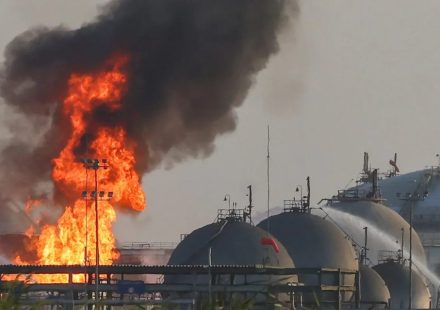 Duas explosões atingem capital da Arábia Saudita após alerta de ataque aéreo