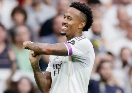 Éder Militão retorna ao Real Madrid após 180 dias afastado por lesão grave