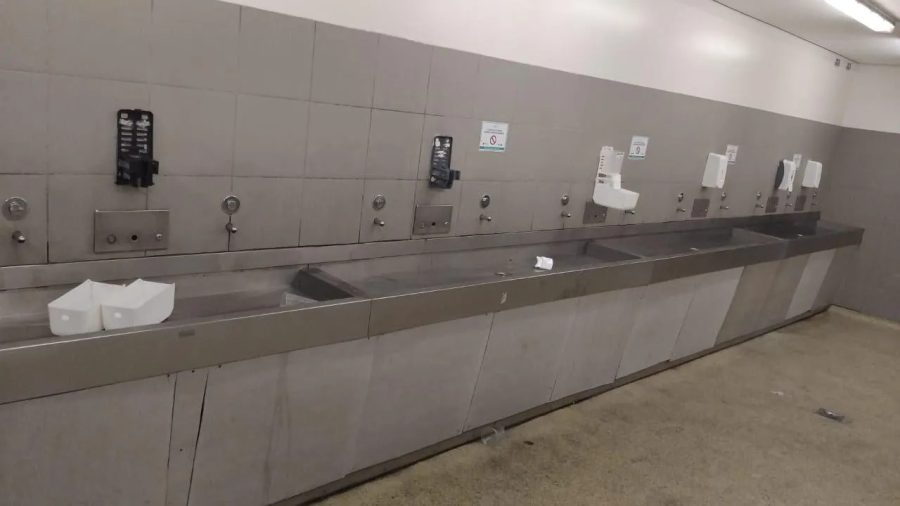 Flamengo diz que houve "atos de vandalismo" de torcedores em Vasco x Boca no Maracanã