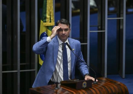 Flávio Bolsonaro & família: as perguntas que a Pública já respondeu e você precisa saber