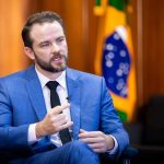 'Imposto do pecado': governo deve enviar regras ao Congresso nesta semana, diz Durigan