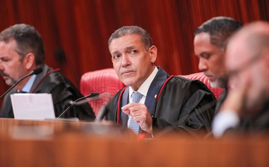 ‘Judicialização freestyle’ de Kassio mira Exército do Lula e ajuda Flávio, diz professor