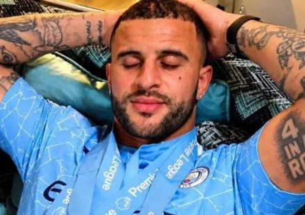 Kyle Walker admite que pode remover tatuagem caso o City perca títulos