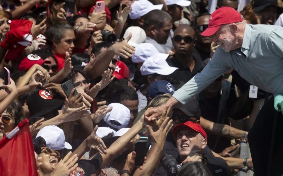 Lula expande território em Rio e SP e vence em 15 zonas eleitorais que votaram em Bolsonaro em 2022