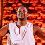 Mumuzinho completa o álbum ao vivo 'Simples assim' com hino sertanejo, hit do piseiro e pagode do Exaltasamba