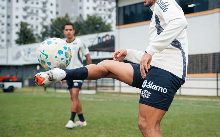 Não é só na Vila: gramado do CT também incomoda jogadores e comissão técnica do Santos