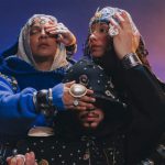 Tuyo revisa uma década no álbum 'Dez vidas' entre regravações, uma música inédita e feats com Cupertino e Jota.Pê